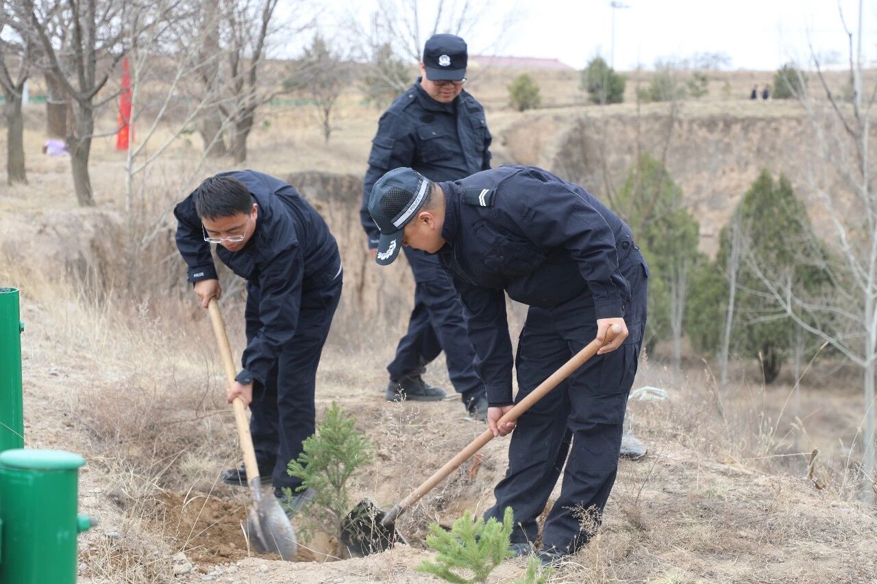 1c5b0658db1040d5a80a357719c4af84.jpg 1c5b0658db1040d5a80a357719c4af84.jpg