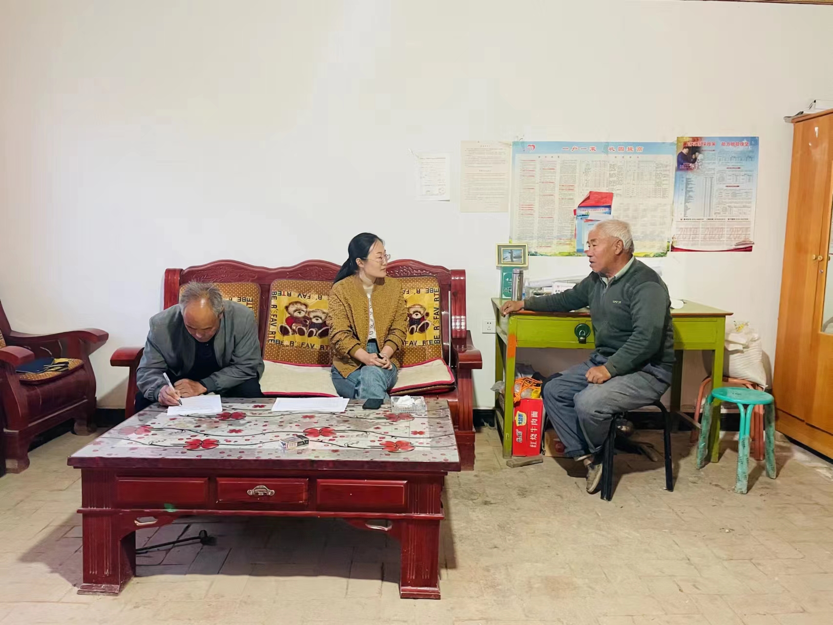 966c7e6af69b4e76bcec636287f94f32.jpg 966c7e6af69b4e76bcec636287f94f32.jpg