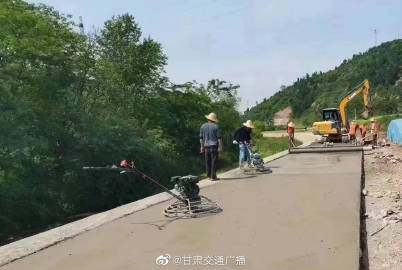 b79a71b69ce7412594bd06edd7bcc420.jpg b79a71b69ce7412594bd06edd7bcc420.jpg