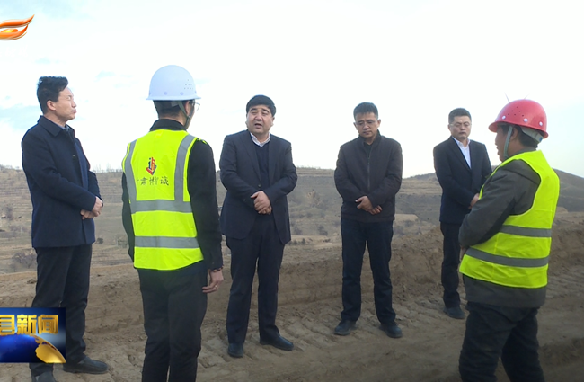 曹育铮在车道 小南沟调研乡镇重点工作